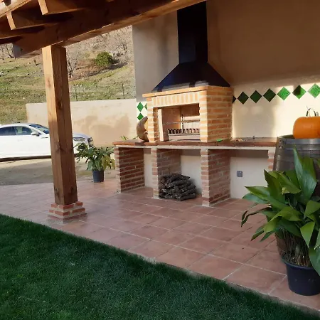 Quinta De Almiares بيت للعطل *