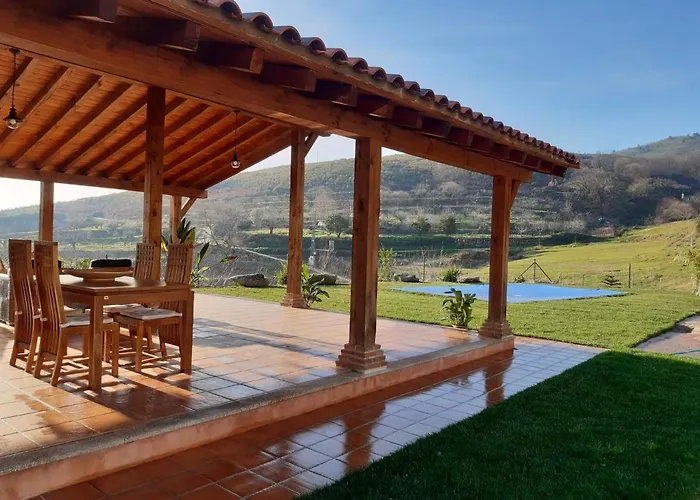 Quinta De Almiares Holiday home Candeleda