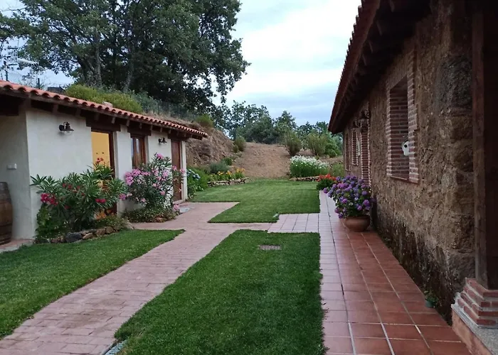 Quinta De Almiares Holiday home Candeleda